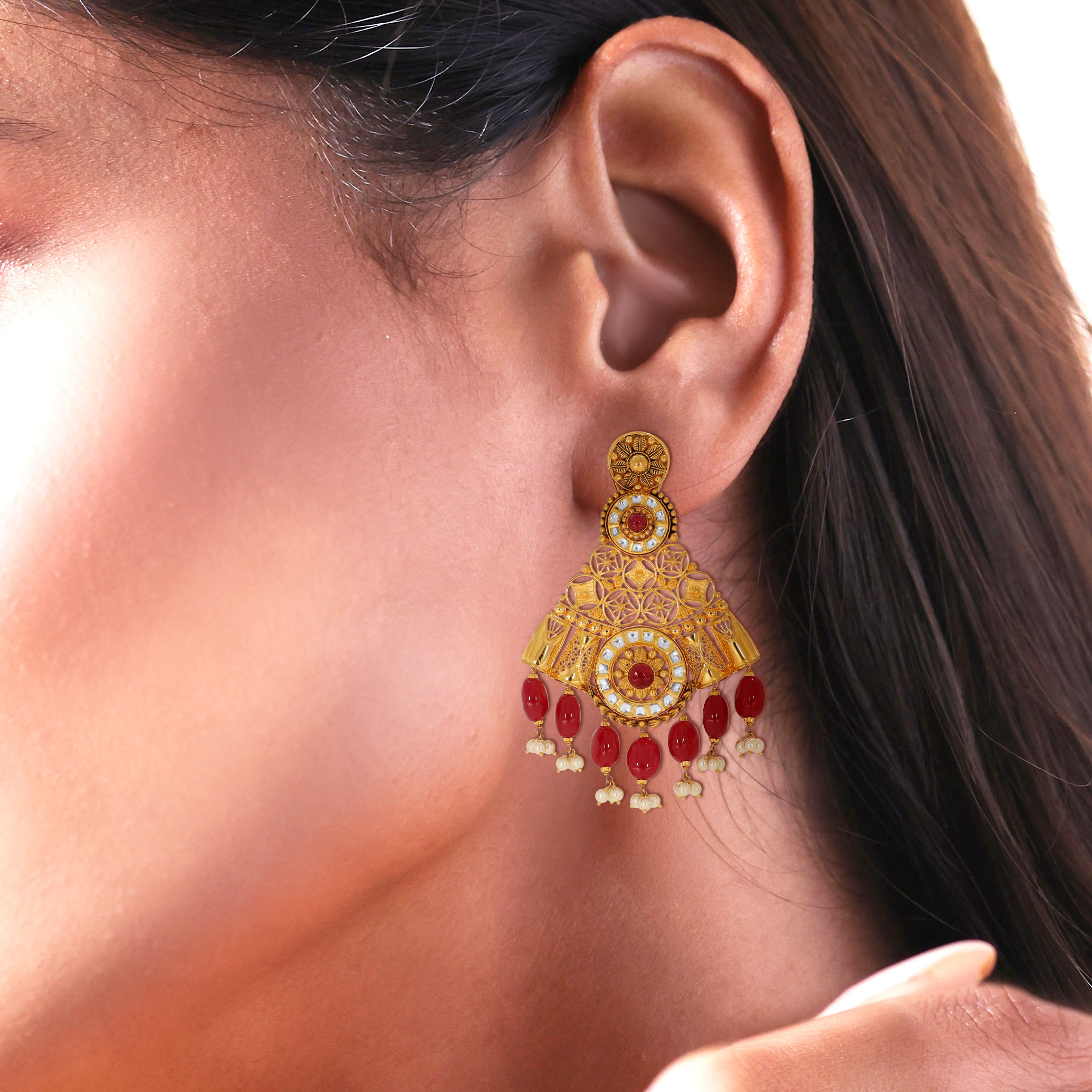 Queen's Jewel Gold Drop Earrings - Senco Gold and Diamonds