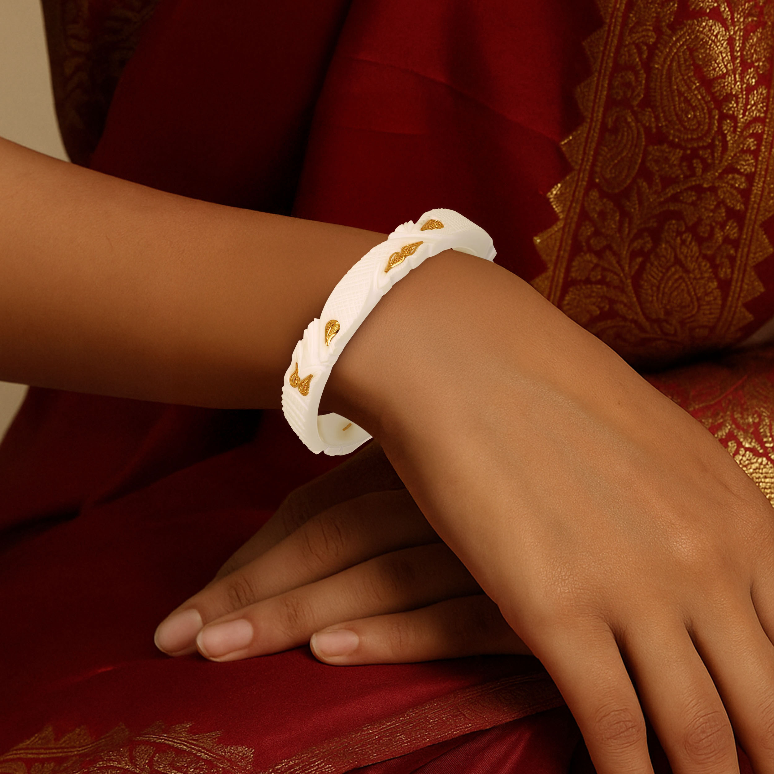 Sacred Elegance Gold Sankha Bangle - Senco Gold and Diamonds