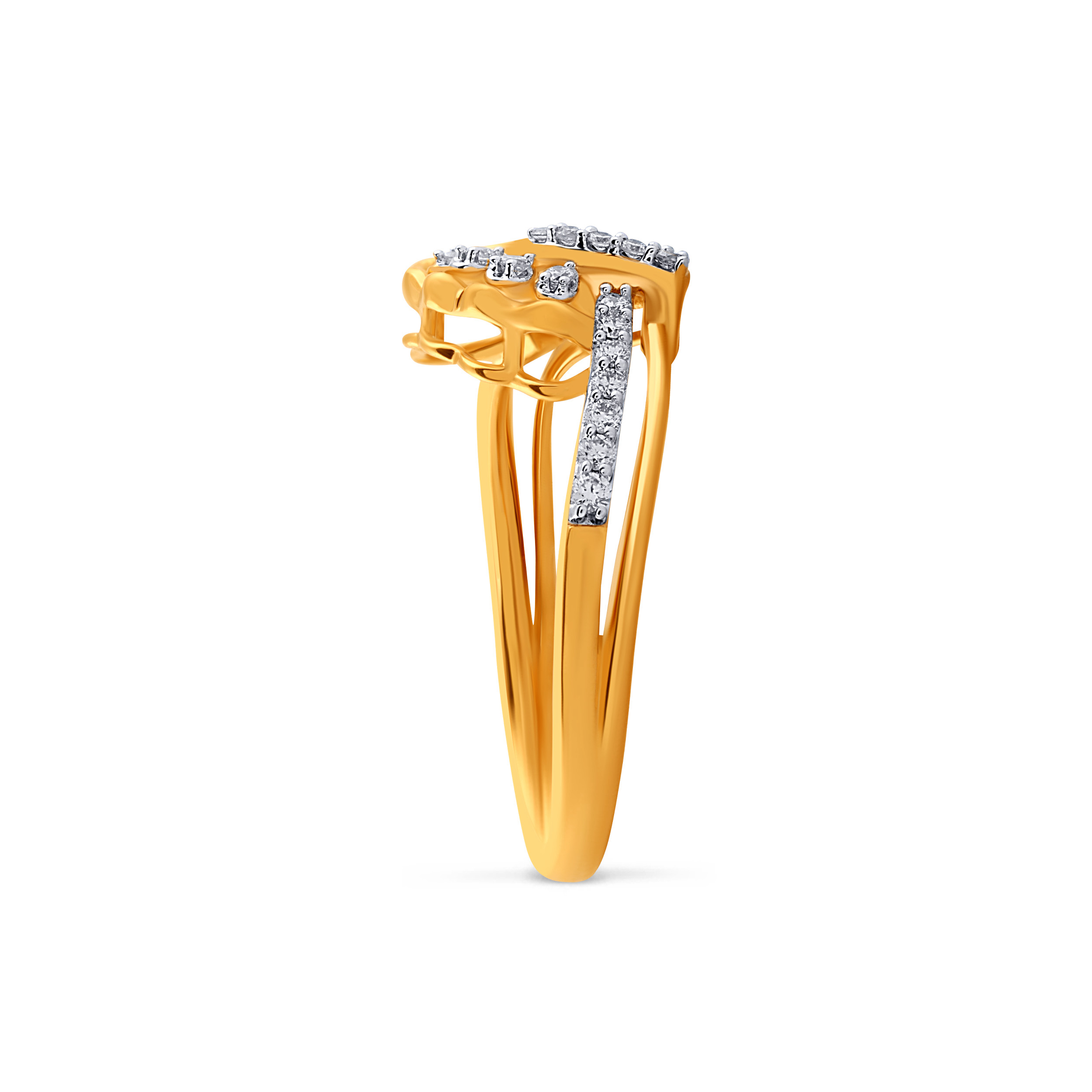 Enchanted Scallop Diamond Ring - Senco Gold and Diamonds