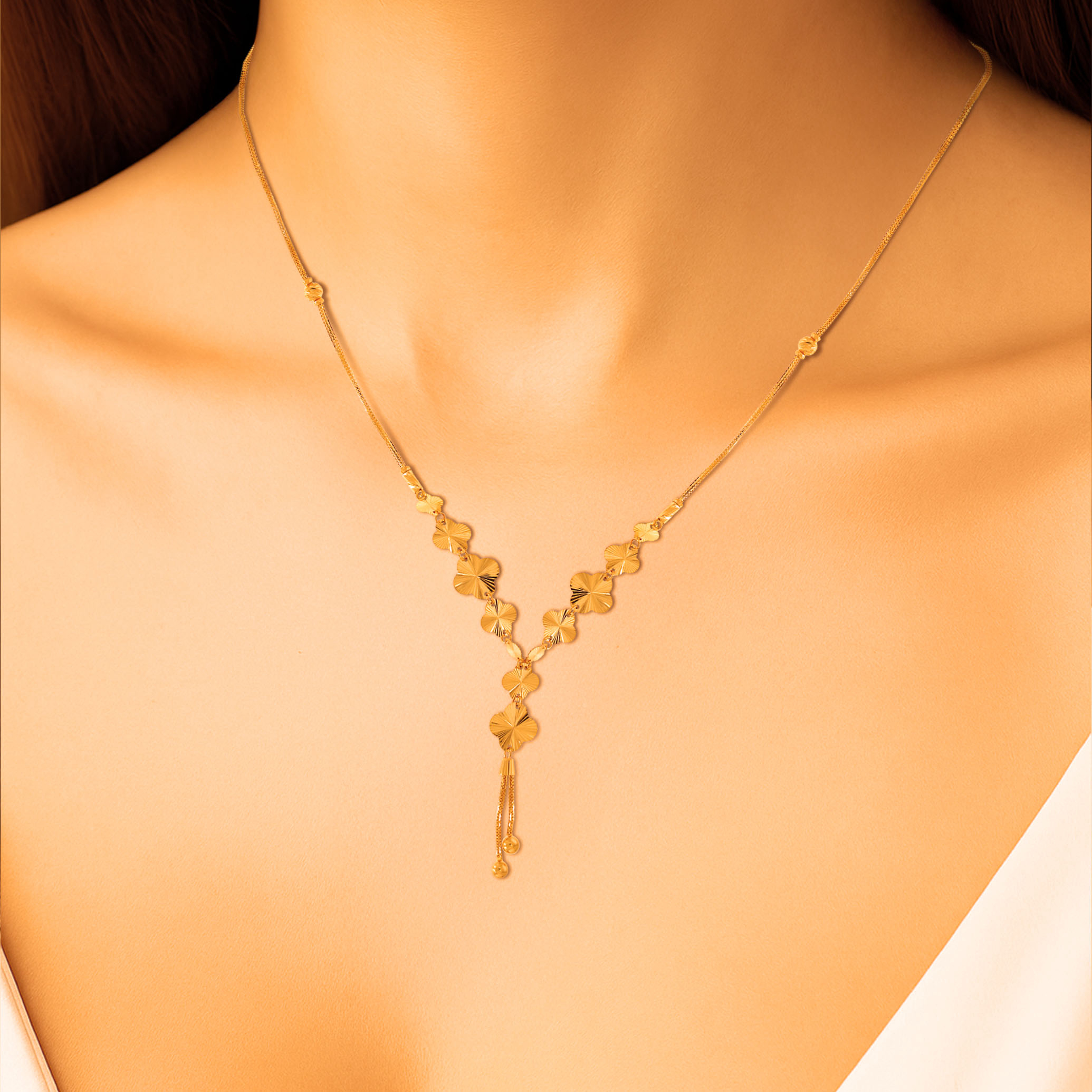 Radiant Flowerfall Gold Chain
 - Senco Gold and Diamonds