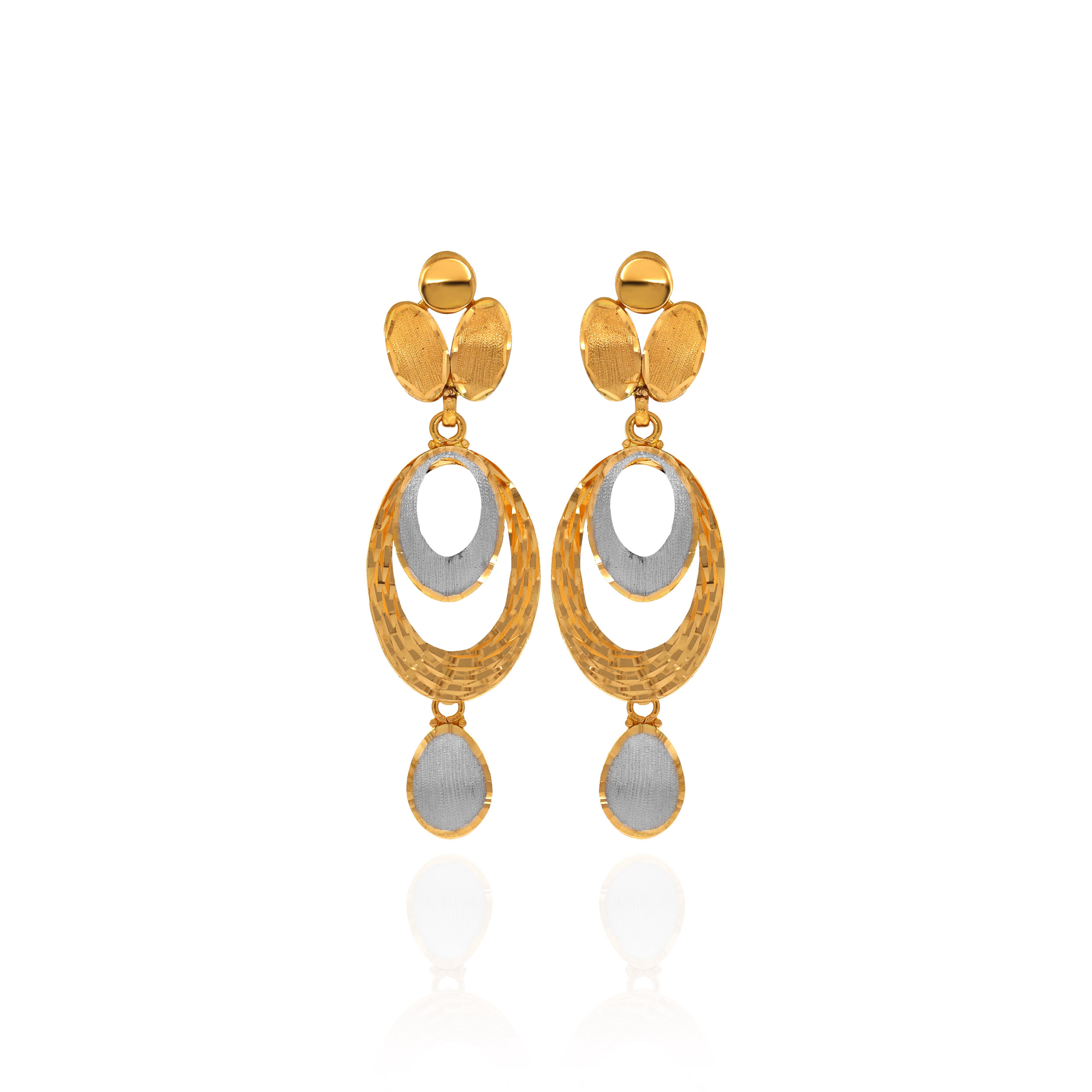 Ripple & Radiance Gold Dangler Earrings - Senco Gold and Diamonds