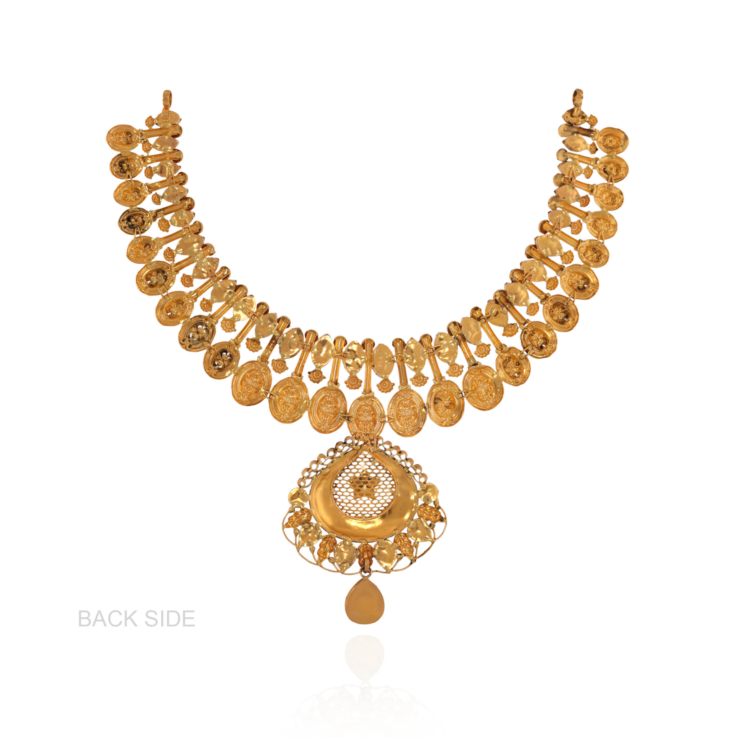 Regal Carvings Gold Kundan Necklace - Senco Gold and Diamonds