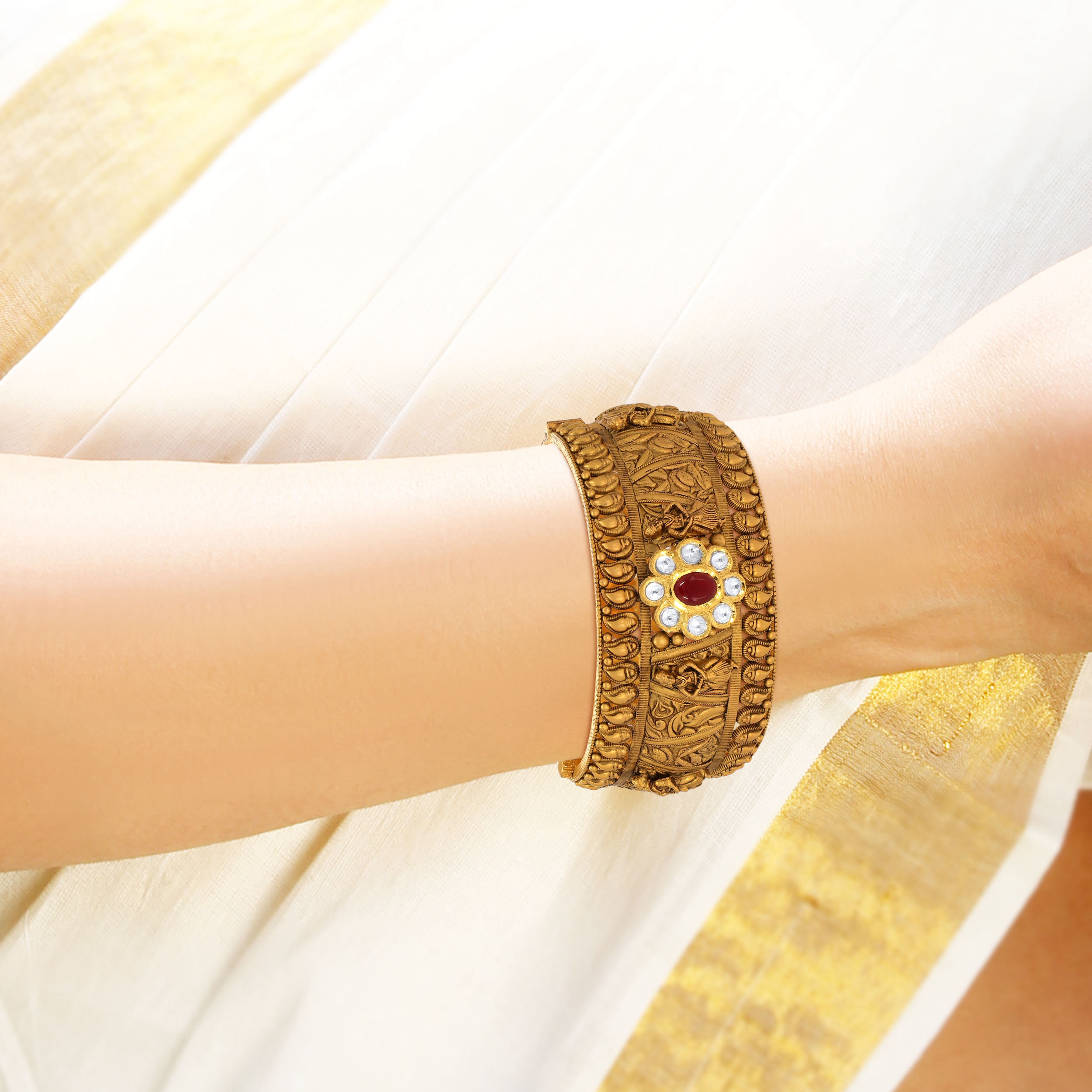 Grandeur Tales Antique Gold Chur - Senco Gold and Diamonds