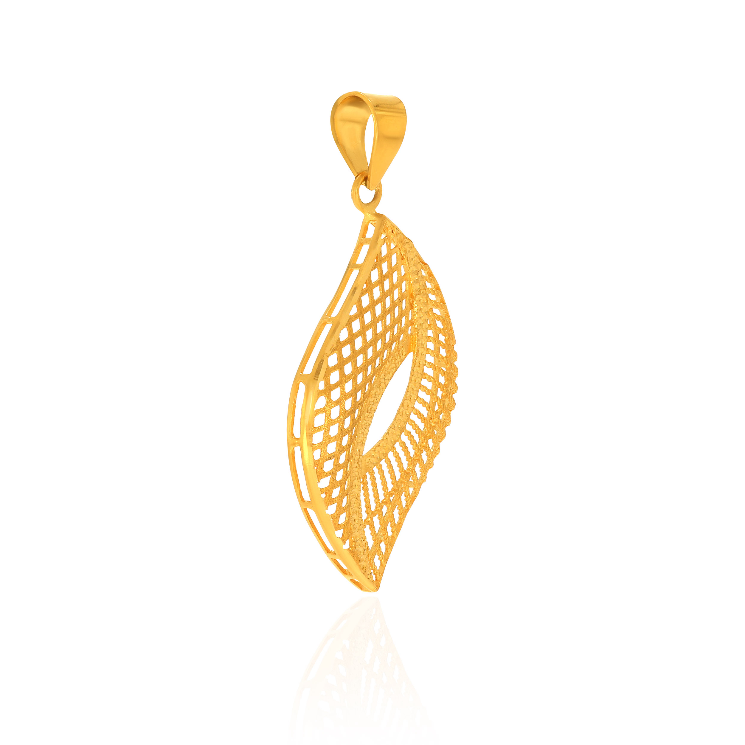 22K Yellow Gold Pendant-GPN-D000741347 - Senco Gold and Diamonds