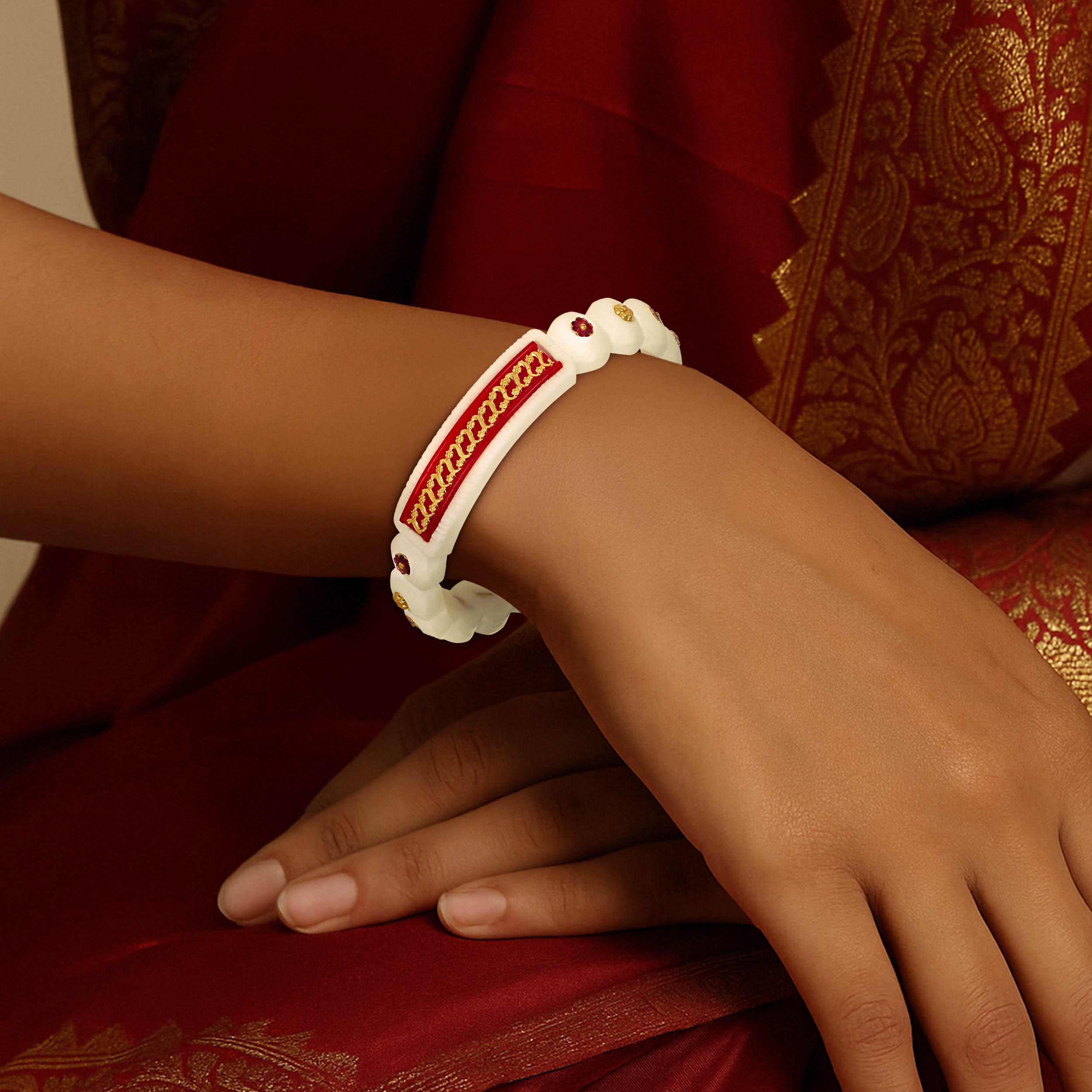 Ivory Vermillion Gold Sankha Bangle - Senco Gold and Diamonds