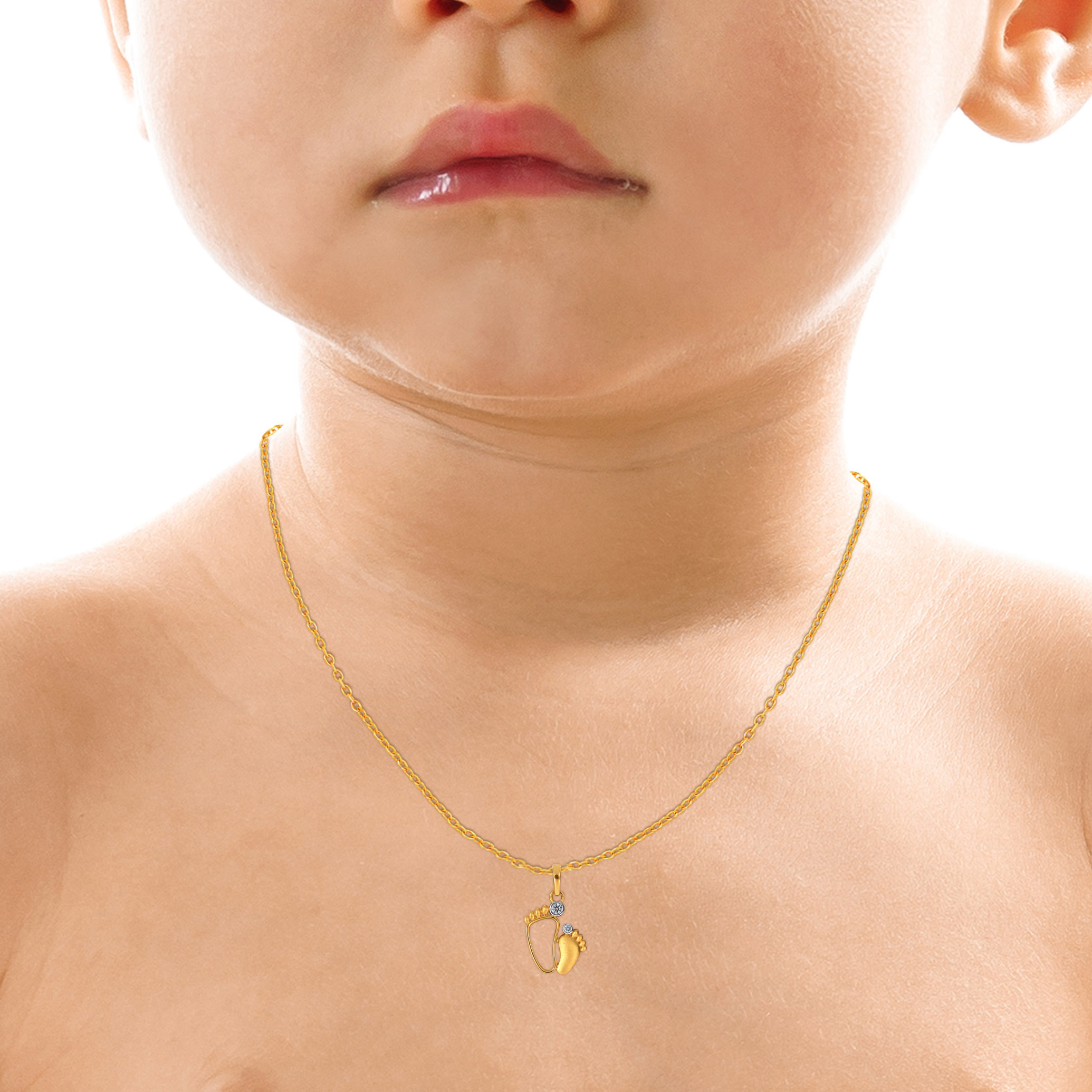 14K Yellow Gold Kids Diamond Pendant-DPN-D000790391 - Senco Gold and Diamonds