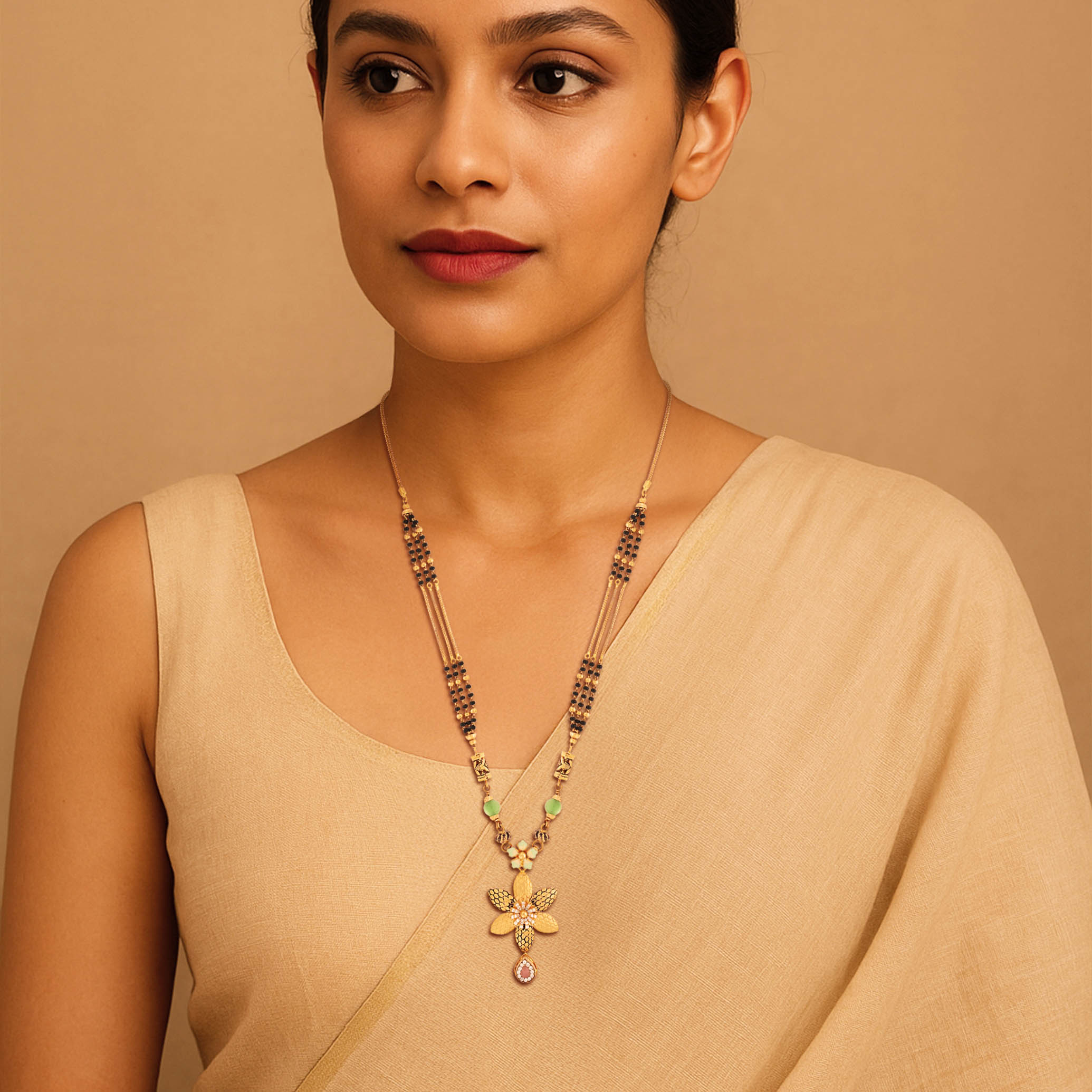 Blossom Charm Kundan Gold Mangalsutra - Senco Gold and Diamonds
