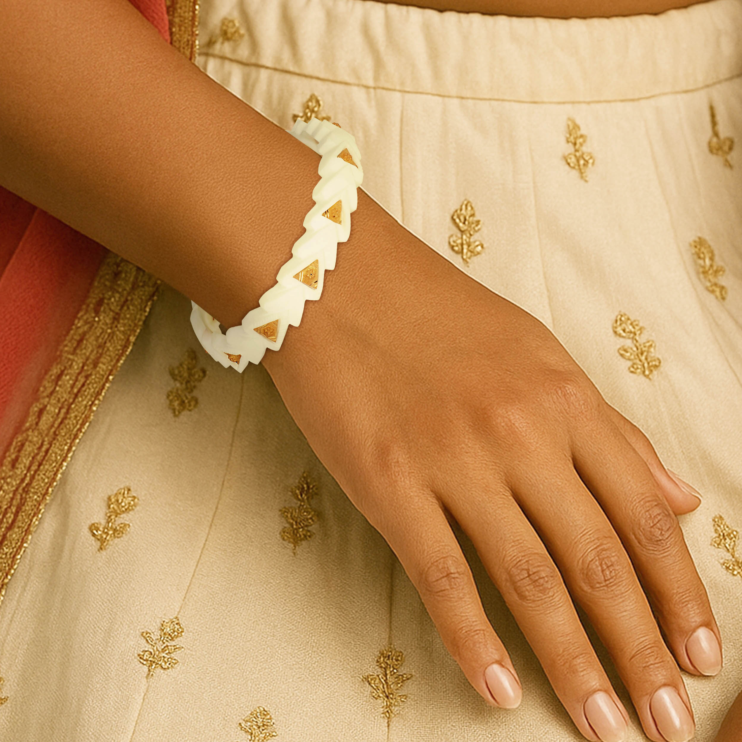 Sacred Chevron Gold Sankha Bangle - Senco Gold and Diamonds
