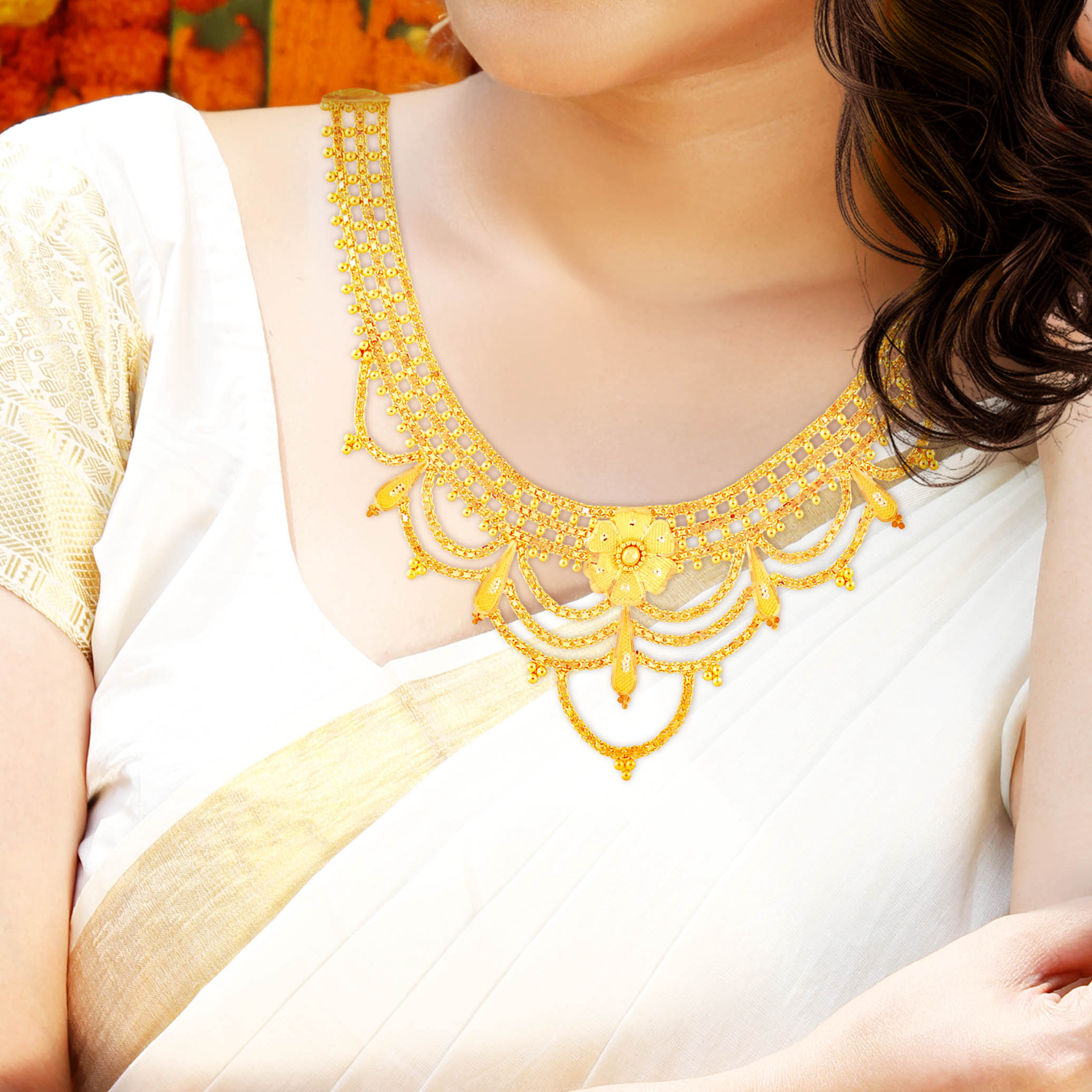 Ornate Floral Detailing Gold Necklace - Senco Gold and Diamonds
