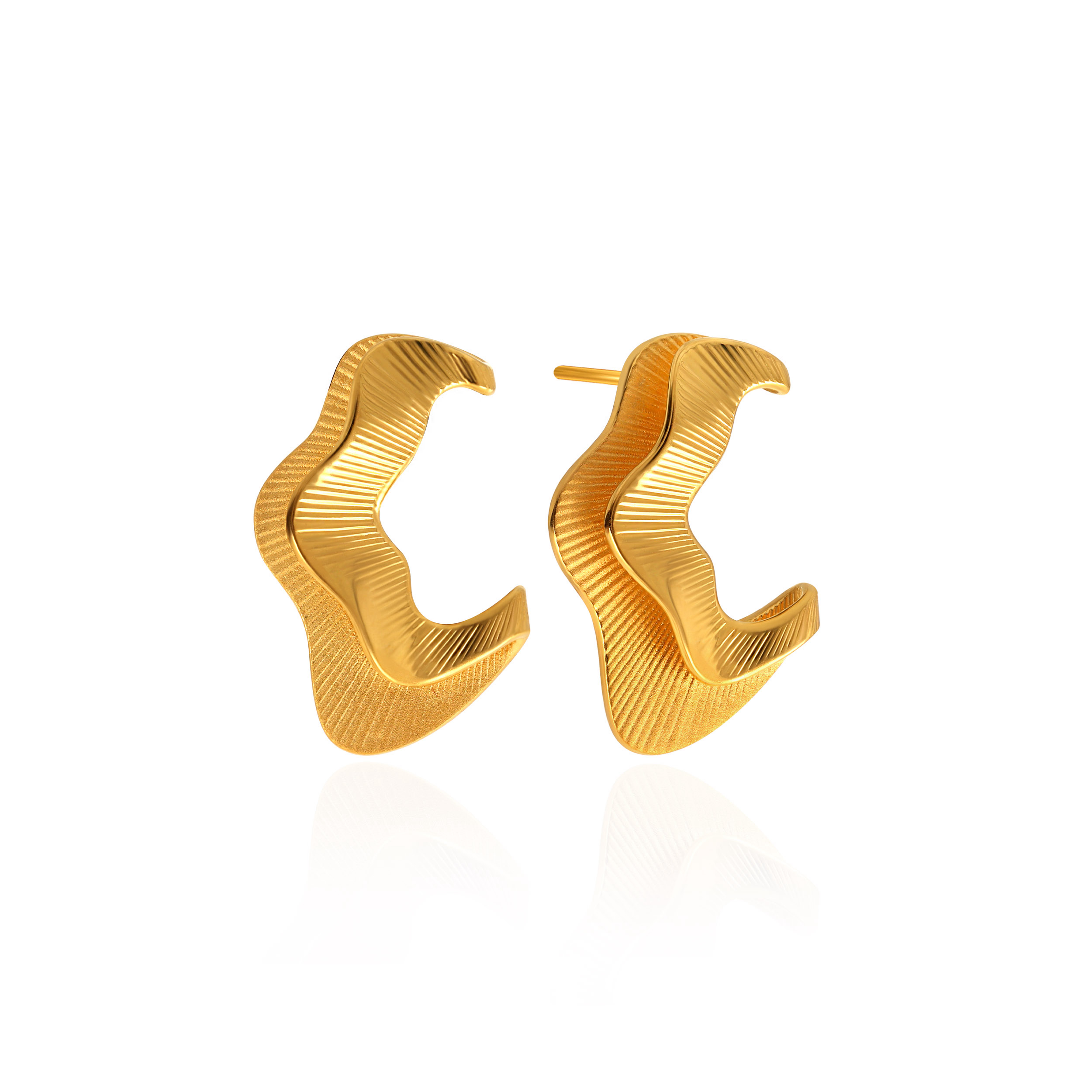 Wavy Fashion Gold Studs - Senco Gold and Diamonds