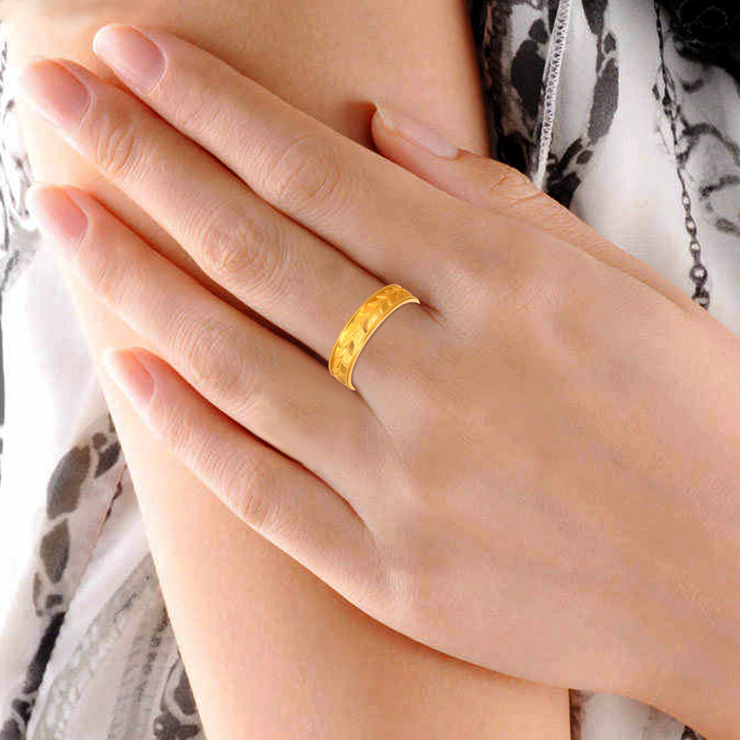 Stylish Sophistication Gold Ring - Senco Gold and Diamonds