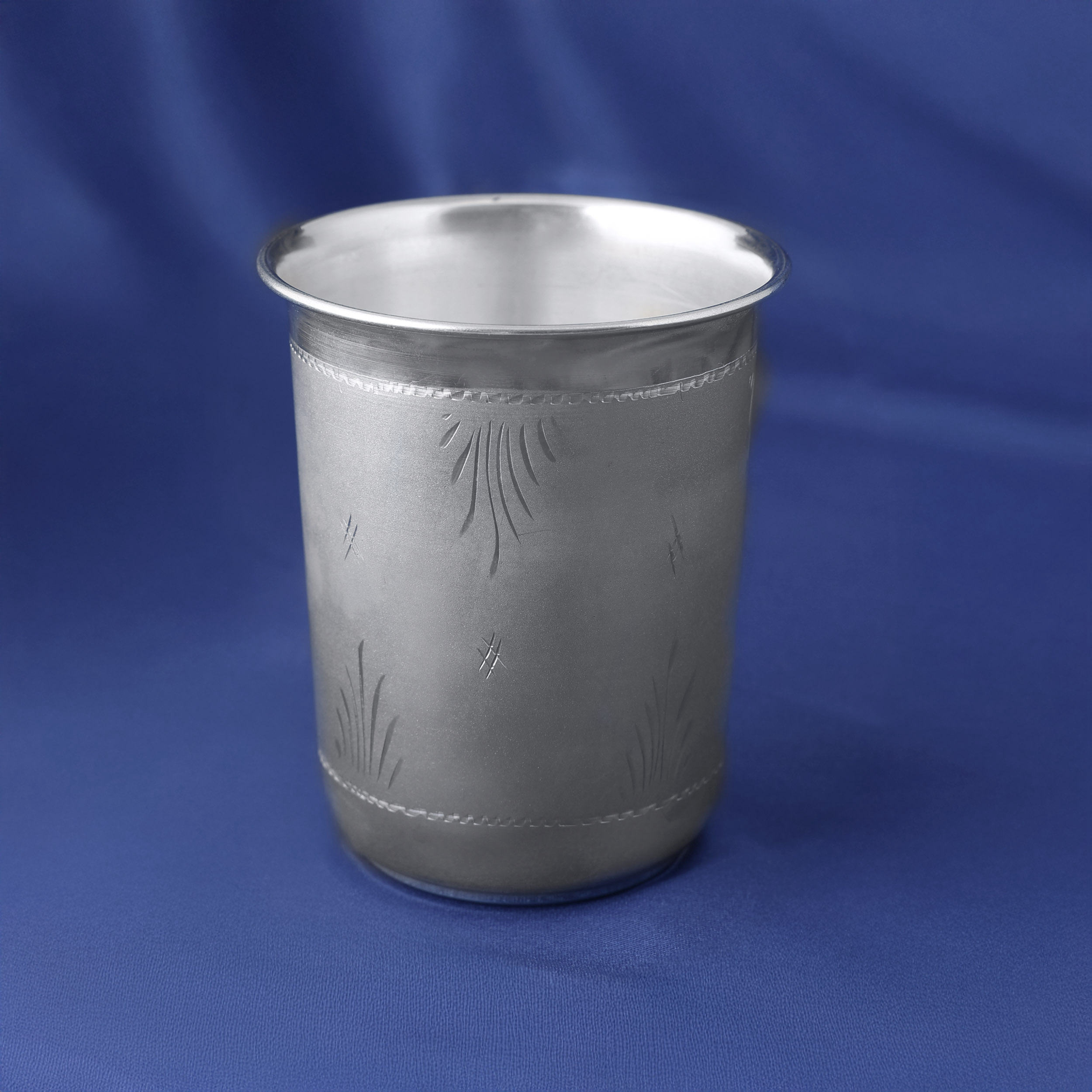 Artfully Designed Silver Glass - Senco Gold and Diamonds