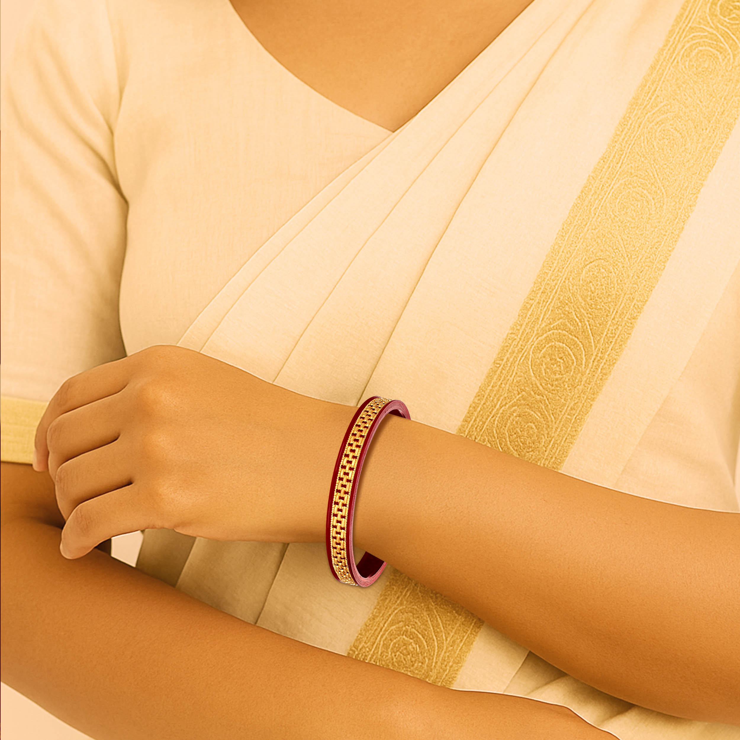 Heritage Weave Gold Pola Bangle - Senco Gold and Diamonds