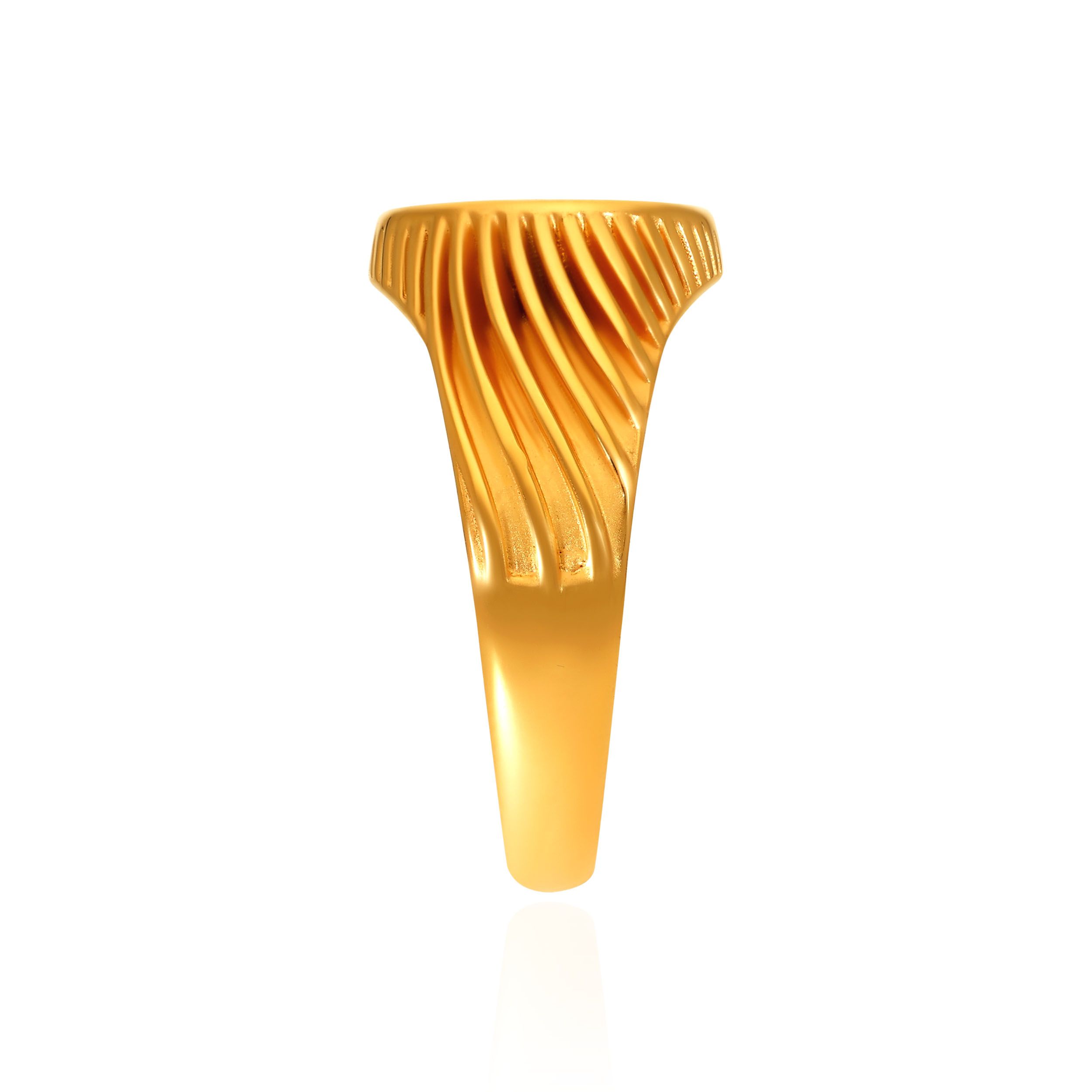 Radial Patterned Men's Gold Ring alternate view 2