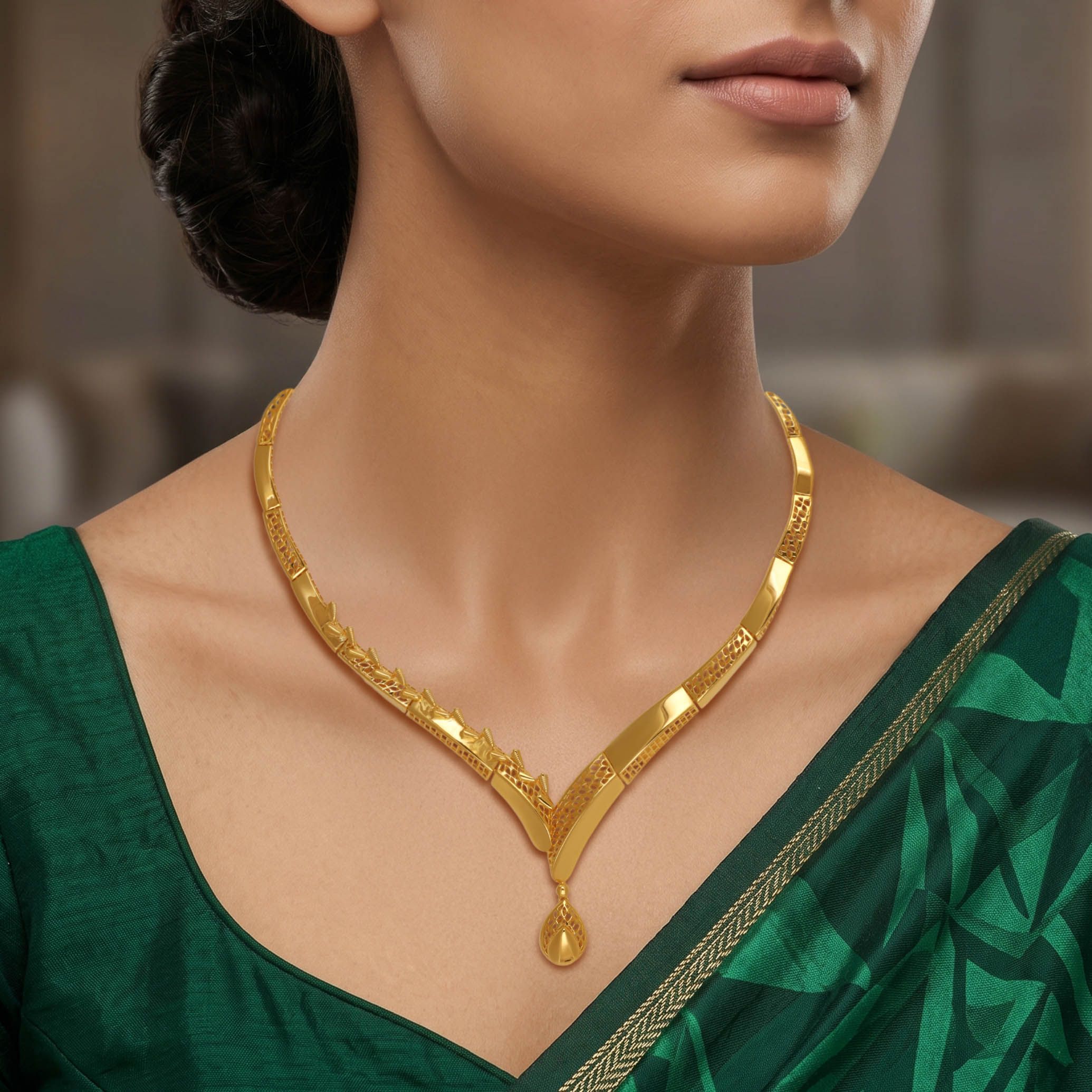 アクセサリー DIFFERENT NECKLACE GOLD 55cm Neo-Tradition Gold Necklace - ₹199201, Buy Neo-Tradition Gold
