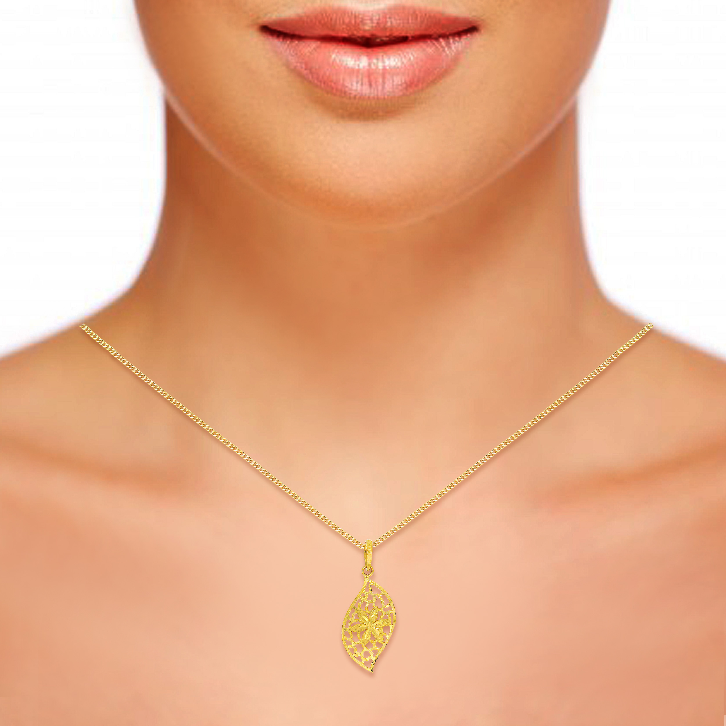 Leafy Sparkle Gold Pendant - Senco Gold and Diamonds