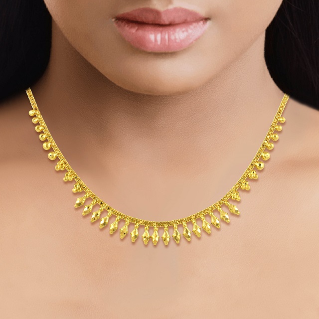 Stylish Statement Gold Necklace - Senco Gold and Diamonds