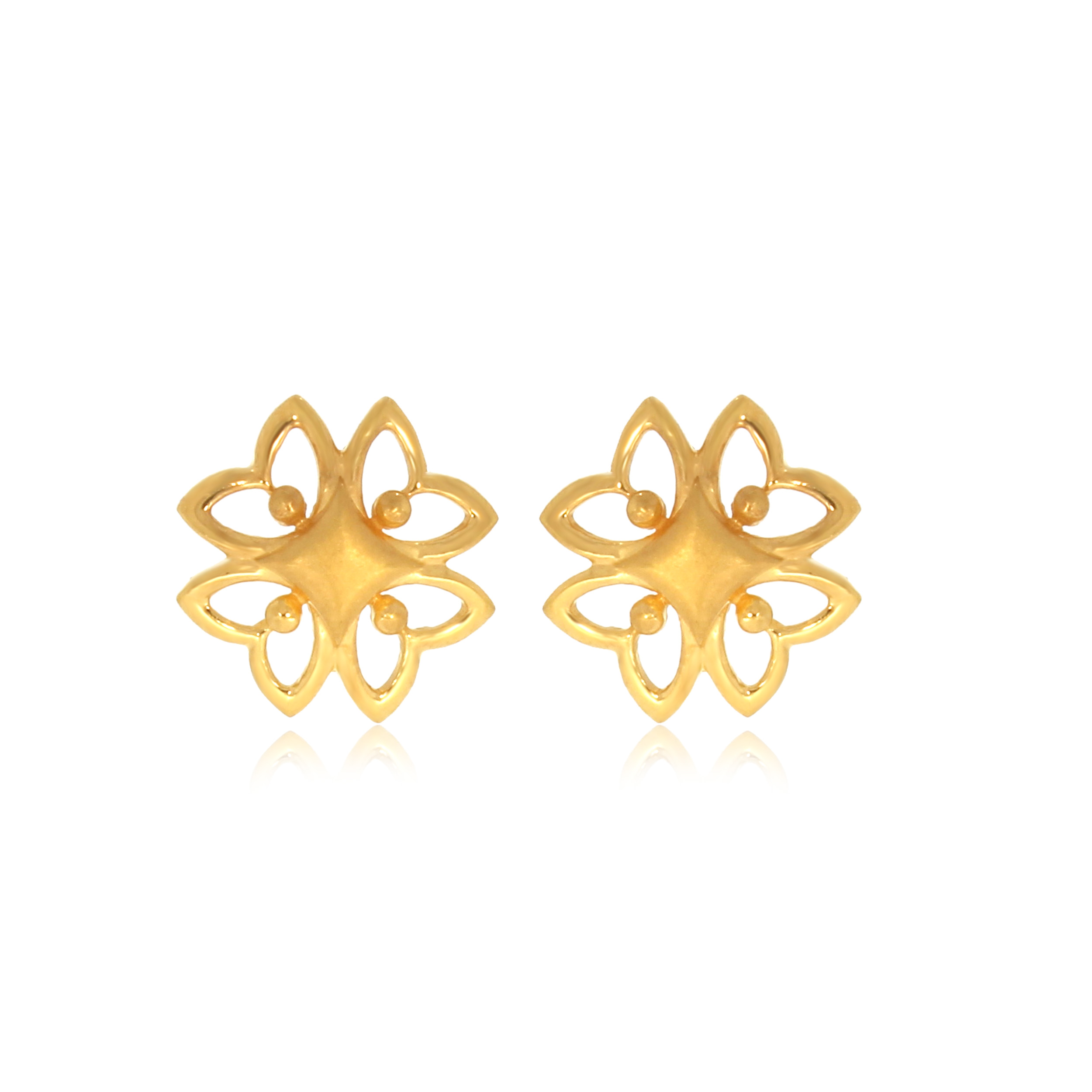 Daisy Heart Gold Studs - Senco Gold and Diamonds
