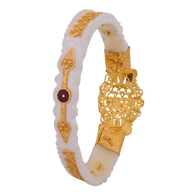 Meticulous Craft Gold Sankha - Senco Gold and Diamonds