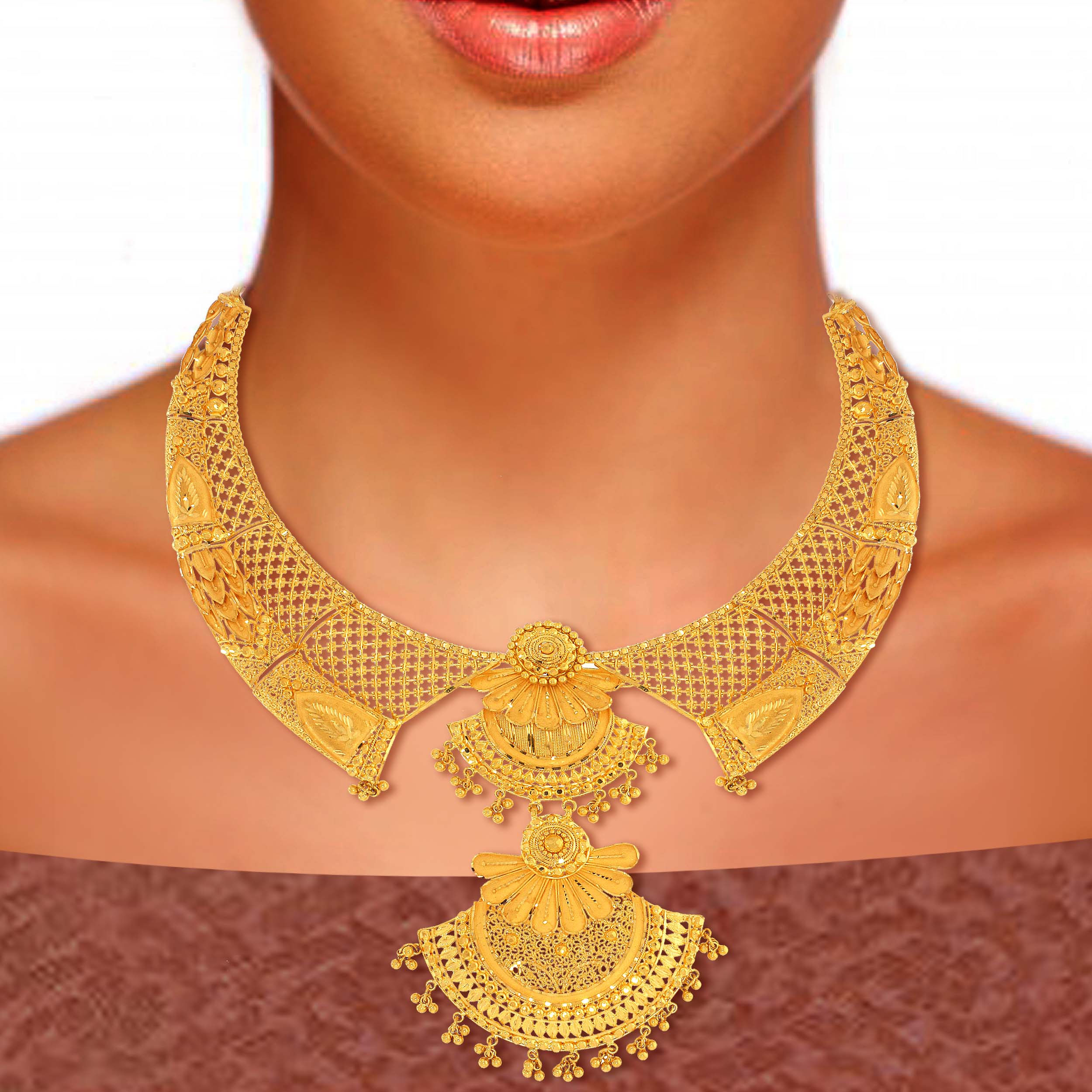 Opulent Artistry Gold Necklace - Senco Gold and Diamonds