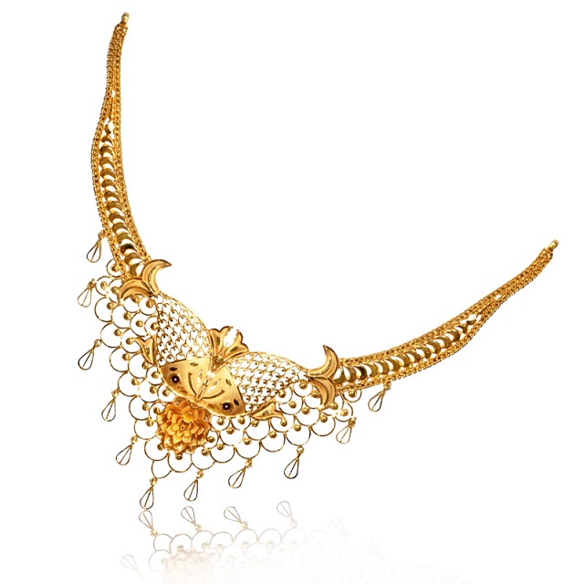 Fluttering Butterfly Gold Necklace - Senco Gold and Diamonds