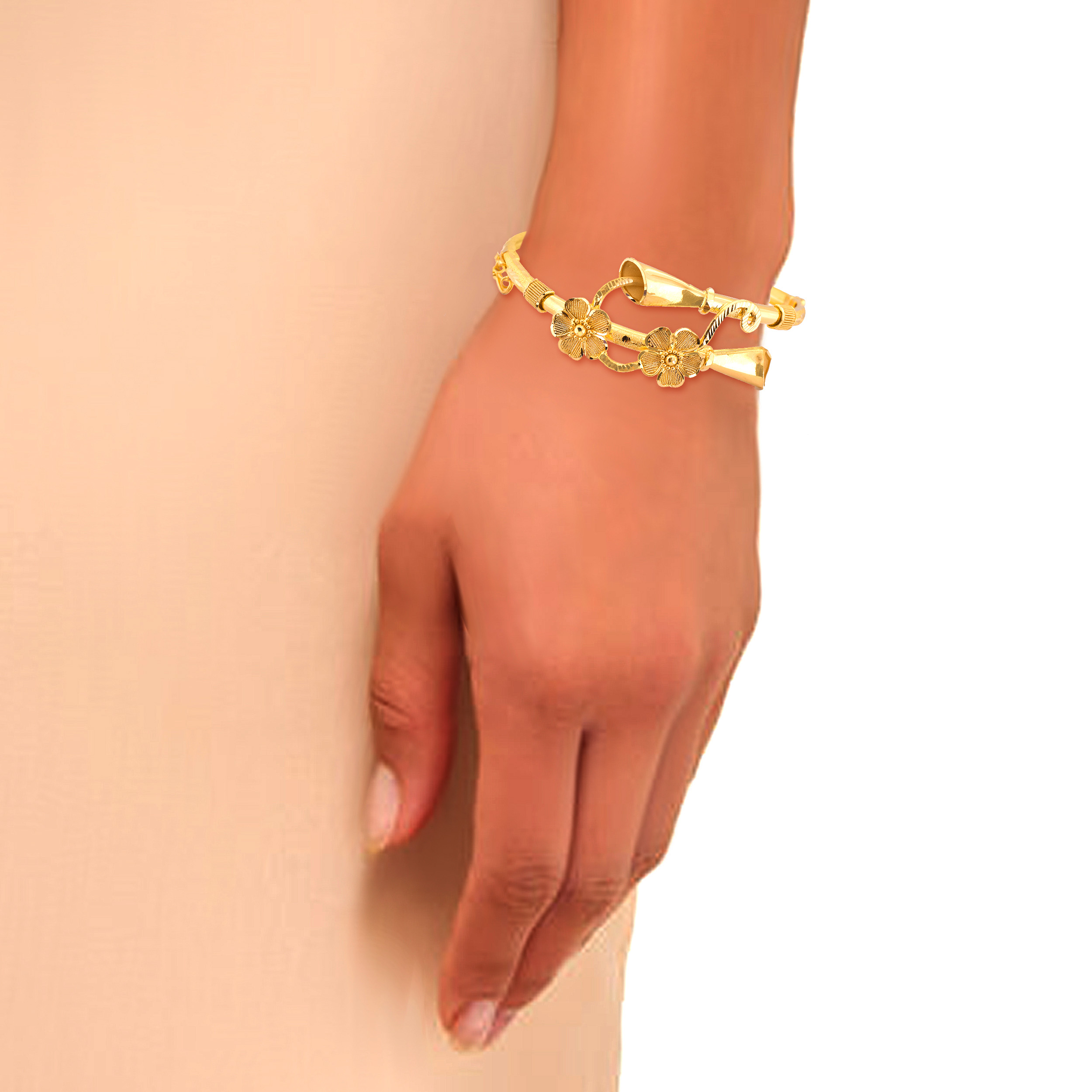 Nature's Love Gold Bracelet - Senco Gold and Diamonds