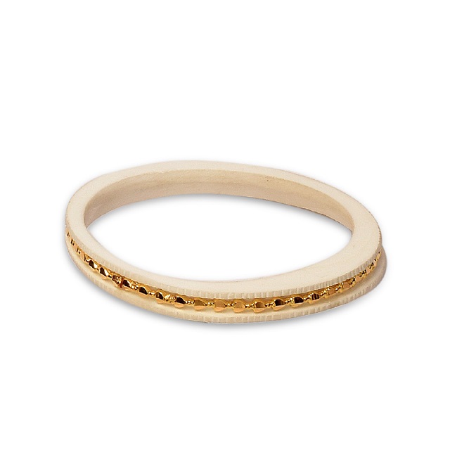 Flowing Hearts Gold Sankha Bangle - Senco Gold and Diamonds