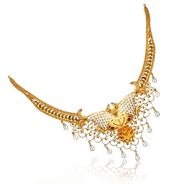 Fluttering Butterfly Gold Necklace - Senco Gold and Diamonds