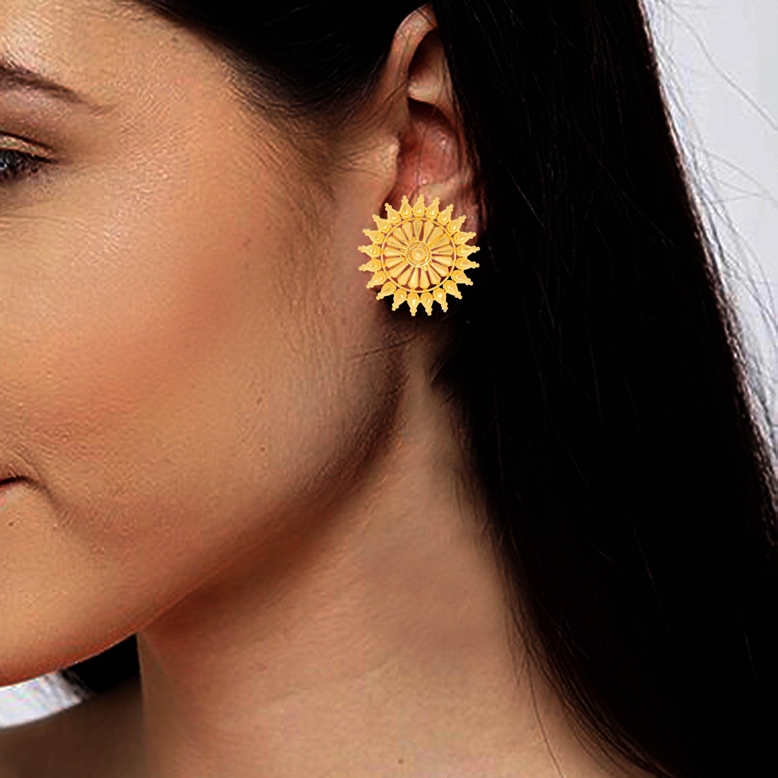 Expressive Sun Gold Studs - Senco Gold and Diamonds