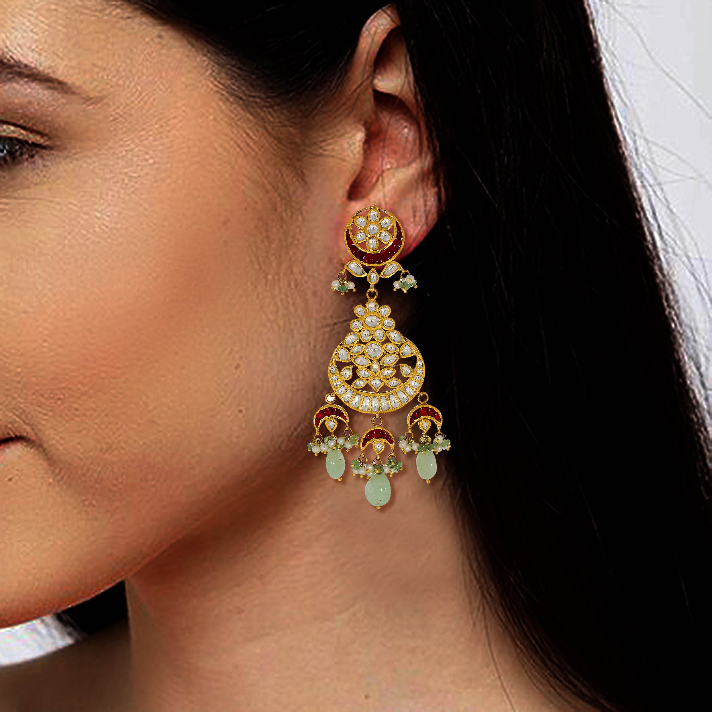 Innovative Art Gold Danglers - Senco Gold and Diamonds