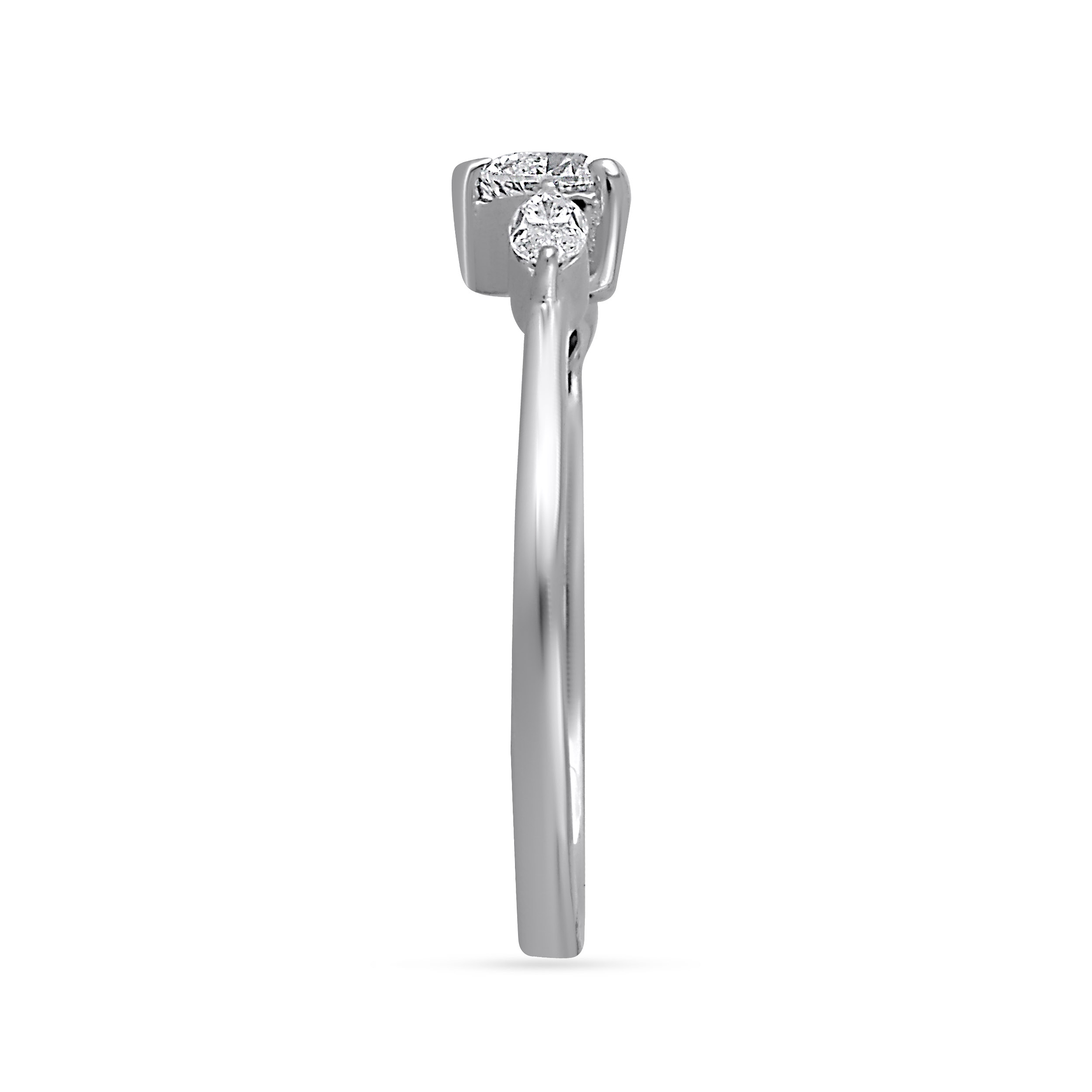 Queen Of The Heart Platinum Ring - Senco Gold and Diamonds