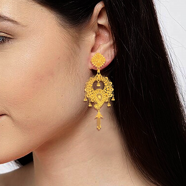 Elite Artistry Gold Earrings - Senco Gold and Diamonds